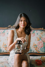 Charger l'image dans la galerie, SANEHA LUMINOUS Gin - Bouteille de 70cl