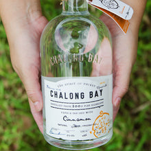 Load image into Gallery viewer, CINNAMON Rum - 70cl bottle